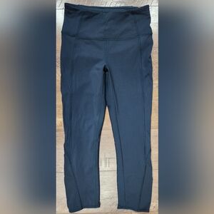Lululemon On Your Mark Crop 23", Size 8